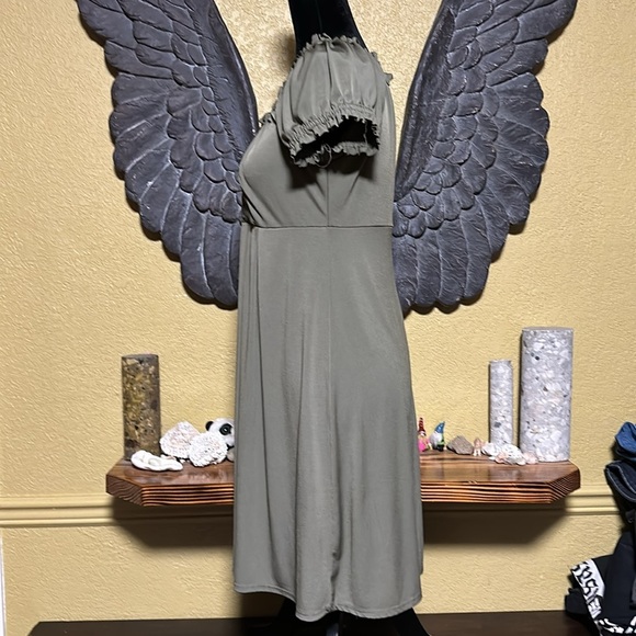 Jessica Dress With Ruffles - Picture 4 of 7